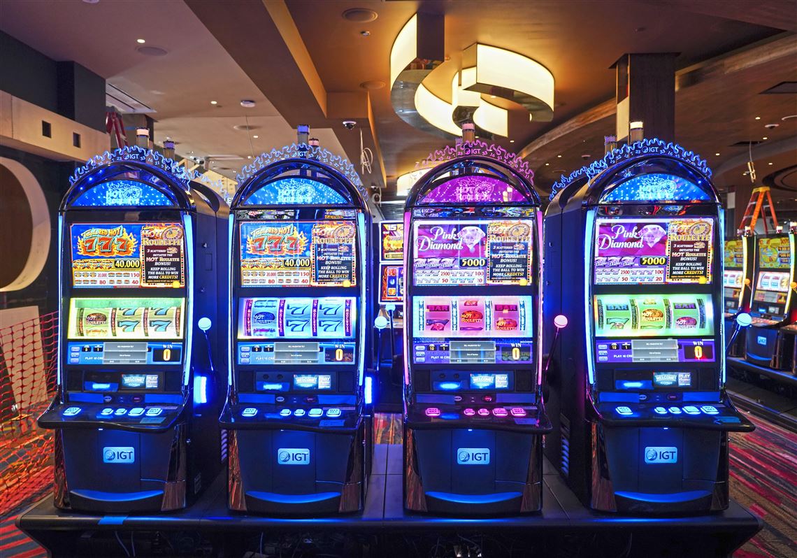 Cách Hoạt Động và Phân biệt các loại máy đánh bạc trong Casino